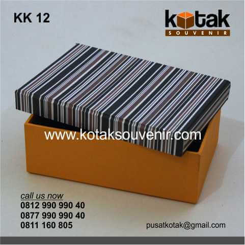 Kotak Kado kk12