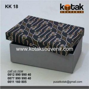 Kotak Kado kk18